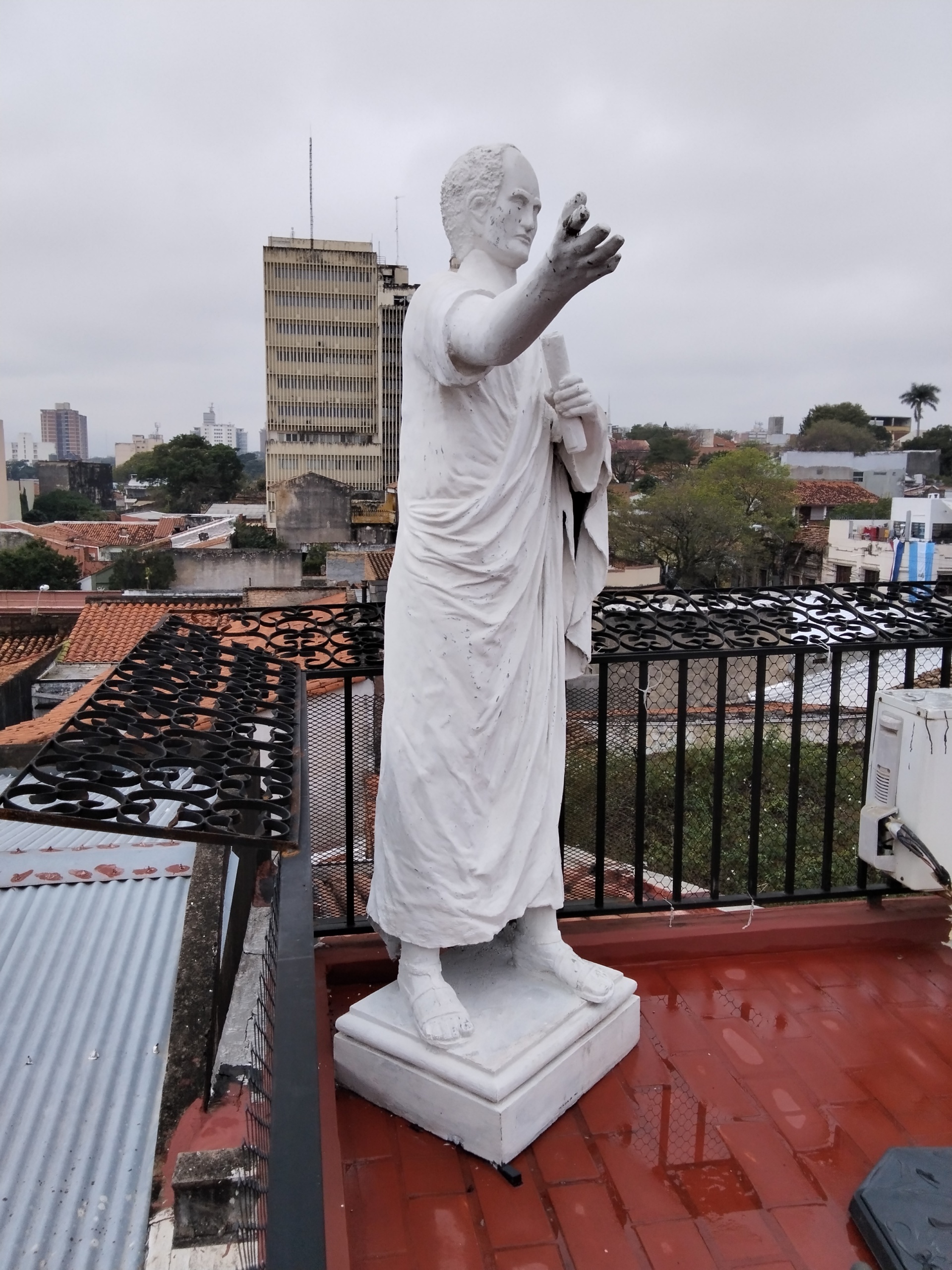 apuntando a jose gaspar